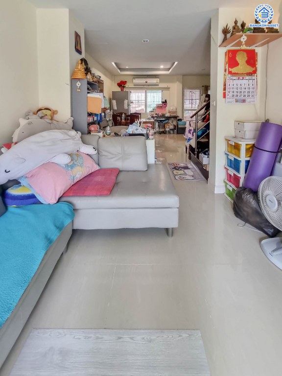 *****ทาวน์เฮ้าส์มือสอง หงษ์ประยูร เฟส3 บางกรวย-ไทรน้อย เนื้อที่ 27 ตร.ว. ฟังก์ชัน 3 ห้องนอน 2 ห้องน้ำ บ้านพร้อมอยู่ โครงการเป็นส่วนตัว ทำเลเดินทางสะดวก เชื่อมต่อถนนรัตนาธิเบศร์ ถนนราชพฤกษ์ ซอยประชาอุทิศ ใกล้รถไฟฟ้าสายสีม่วง "สถานีบางพลู" และจุดขึ้นทางด่วน "กาญจนาภิเษก"